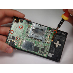 Замена сенсорного экрана / нижнего ЖК-дисплея Nintendo DSi